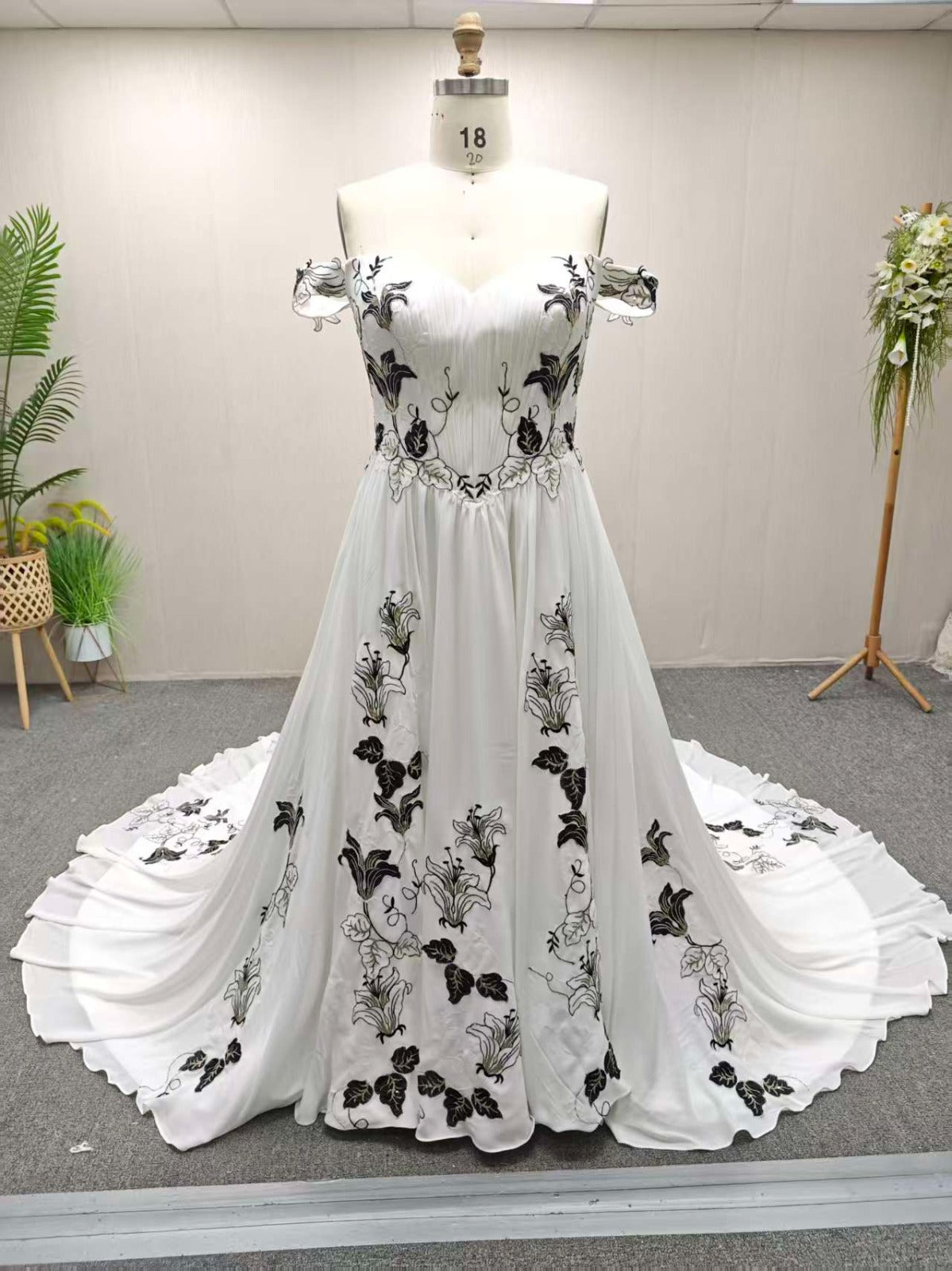 Starr Bridal - Calista Main image