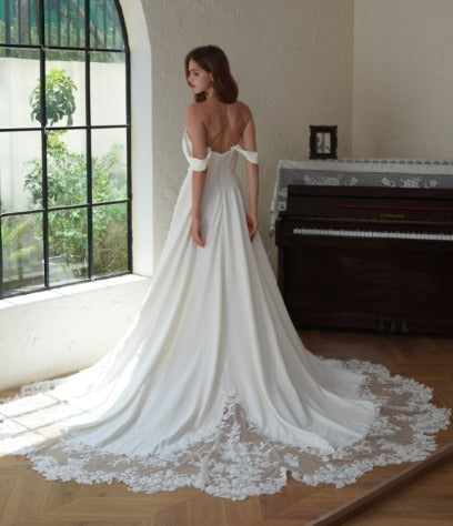 Starr Bridal - Emily Anna Main image