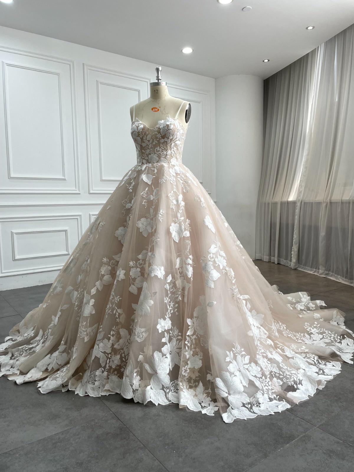 Starr Bridal - Elizabeth
