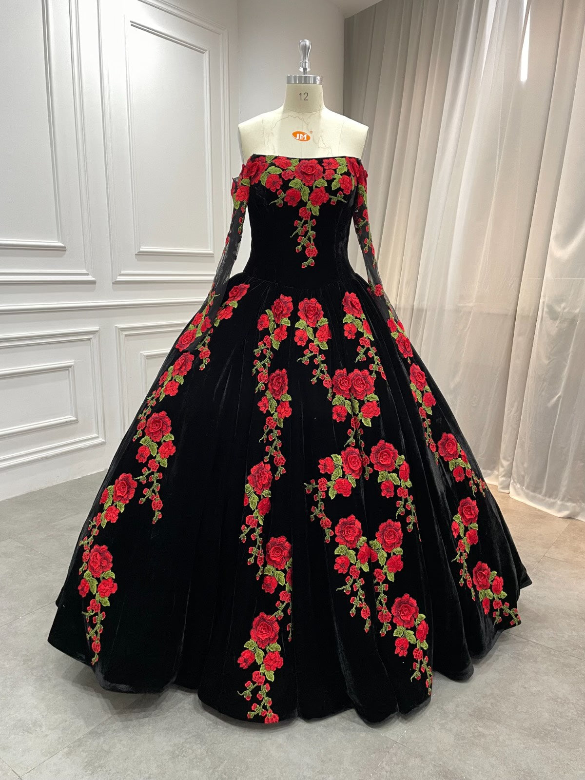 Starr Bridal - 3D Rose Charro XV